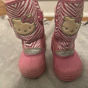 Toddler girl hello kitty snow boots size 9/10